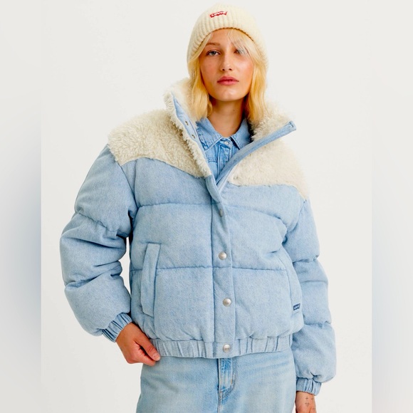 Levi’s Juno Western Down Chambray Sherpa Puffer Crop Light Denim Jacket Sz XS - Picture 2 of 12